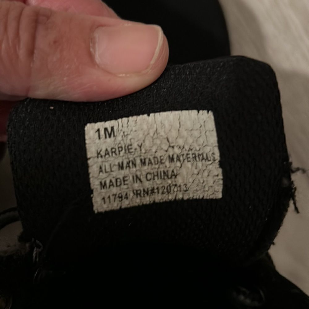 Eddie Bauer black boot size 1M preloved ❤️ - Picture 7 of 12